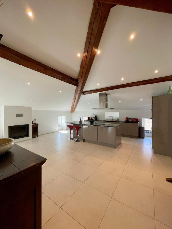 Grand Appartement Style Loft Bord De Mer بروبرِيانّو المظهر الخارجي الصورة